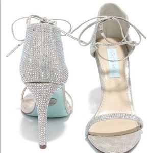 Betsey Johnson Betsey Johnson Gabi Heels